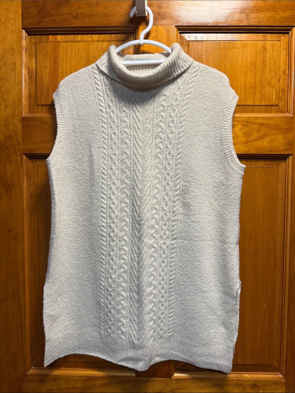 LOFT Ivory Cable-Knit Sleeveless Turtleneck Sweater Vest